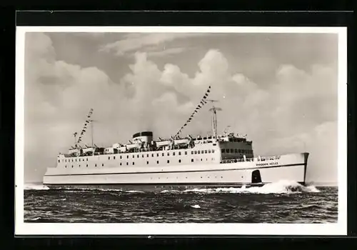AK Hochsee-Fährschiff Theodor Heuss in voller fahrt