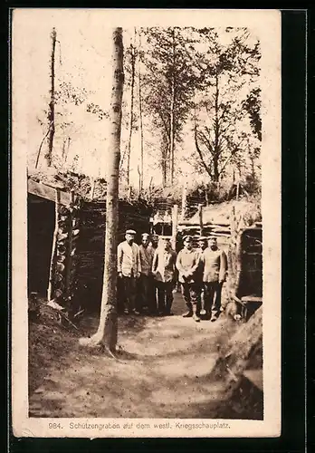 AK Soldaten im Schützengraben auf dem westlichen Kriegsschauplatz