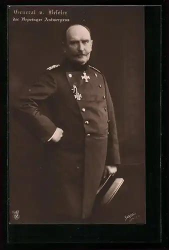 AK General v. Beseler, der Bezwinger Antwerpens stehend in Uniform mit Eisernem Kreuz, Heerführer