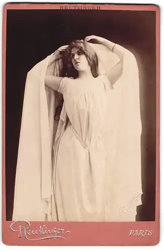 Fotografie Reutlinger, Paris, Opernsängerin Louise Mancini, Belle Époque