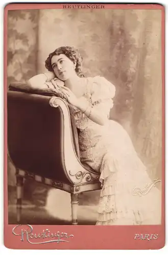 Fotografie Reutlinger, Paris, hübsche junge Schauspielerin  Liona , Belle Époque