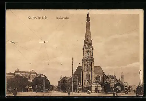 AK Karlsruhe i. B., Durlachertor mit Kirche