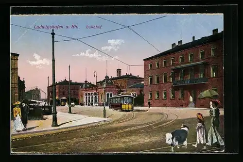 AK Ludwigshafen a. Rh., Bahnhof und Strassenbahn