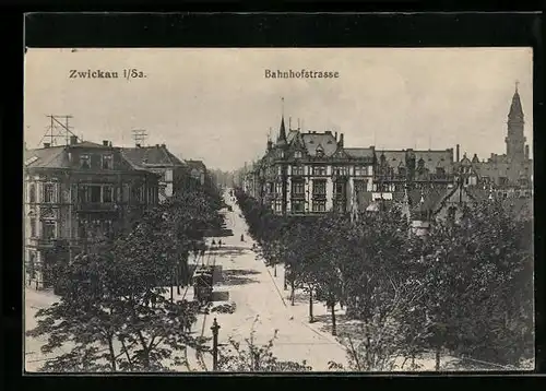 AK Zwickau i. Sa., Blick auf die Bahnhofstrasse mit Strassenbahn