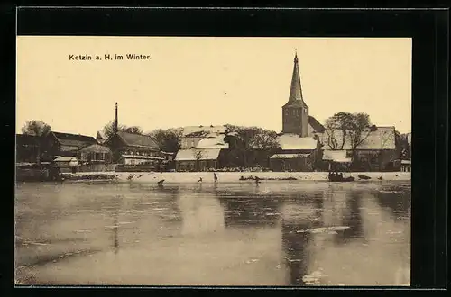 AK Ketzin a. H., Panorama mit Kirche im Winter