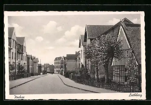 AK Itzehoe, Strasse Liethberg mit Wohnhäusern