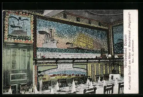 AK Büsum, Kurhotel Schloss am Meer, Innenansicht des Muschelsaals Helgoland mit Wandgemälde der SMS Fürst Bismarck