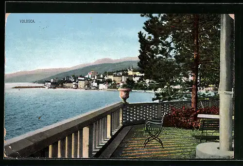 AK Volosca, Ortsansicht von einer Terrasse am Meer aus