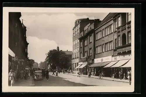 AK Cesky Tesin, Strassenpartie mit Geschäften