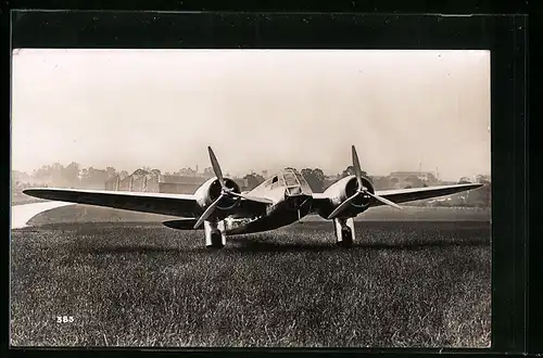 AK Britisches zweimotoriges Flugzeug