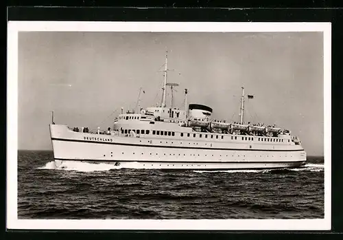 AK Bundesbahn-Hochsee-Fährschiff Deutschland auf hoher See