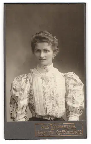 Fotografie Alb. Landmesser, Neuss a. Rh., Frau Jos. Kissinger, 1907