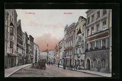 AK Trostberg, Strassenpartie am Marktplatz mit Bierbrauerei