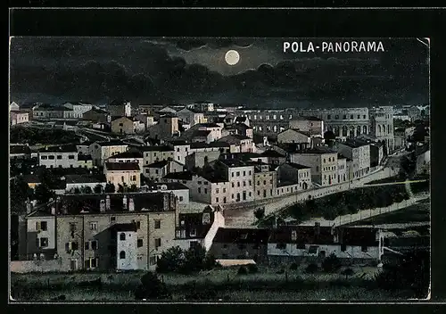 AK Pola, Teilansicht der Stadt bei Nacht
