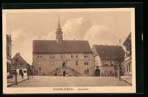 AK Wanzleben, Marktplatz mit Rathaus