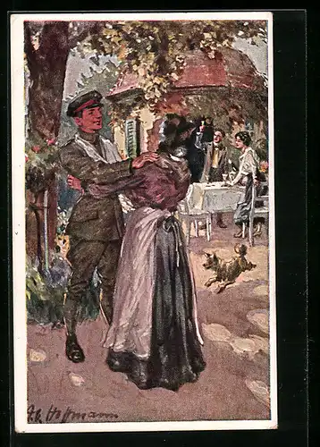AK Soldat tanzt mit älterer Frau, 1. Weltkrieg