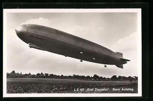 AK Luftschiff LZ 127 Graf Zeppelin beim Aufstieg