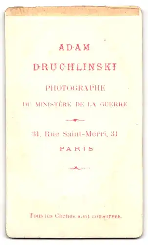 Fotografie Adam Durchlinski, Paris, französicher Pfarrer im Talar