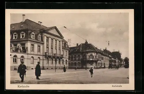 AK Karlsruhe, Passanten in der Karlstrasse