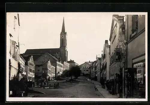 AK Waldkirchen b. Wald, Strassenpartie mit Geschäften