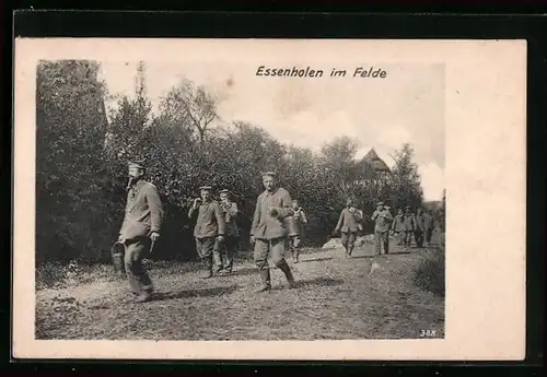 AK Soldaten beim Essenholen im Felde