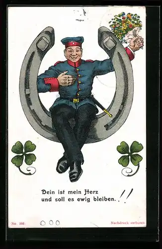 AK Soldat mit Blumenstrauss sitzt auf einem Hufeisen