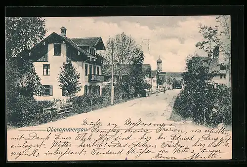 AK Oberammergau, Strassenpartie aus dem Ort