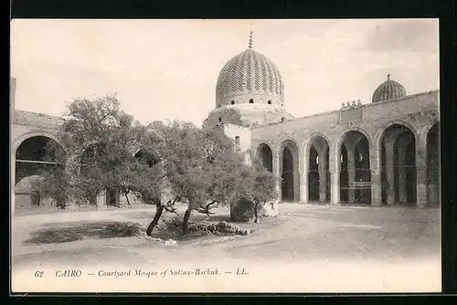AK Cairo, Courtyard Mosque of Sultan Barkuk