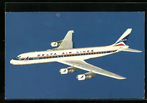 AK Flugzeug DC-8 der Delta Air Lines in der Luft