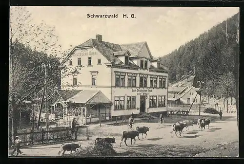 AK Schwarzwald /Th., Gasthaus zum Deutschen Haus, Strassenansicht mit Kühen
