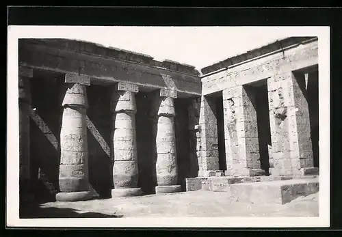 AK Luxor, Medinet Habu, The great court of Ramses III.