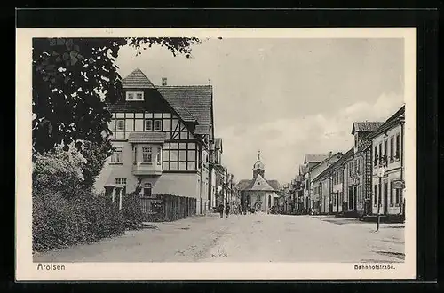 AK Arolsen, Bahnhofstrasse mit Kirche