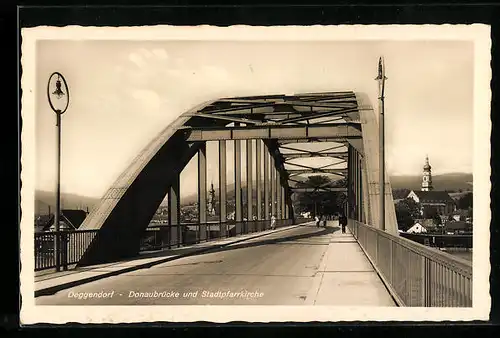 AK Deggendorf, Donaubrücke und Stadtpfarrkirche