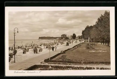 AK Grömitz / Ostseebad, Strandpromenade