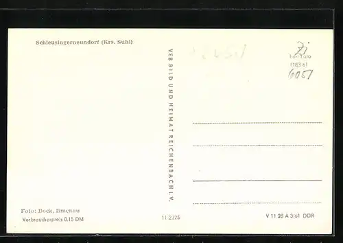 AK Schleusingerneundorf /Kr. Suhl, Ortspartie mit Bahngleis