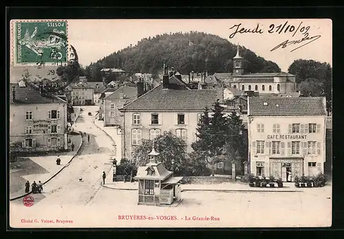 AK Bruyeres-en-Vosges, La Grande Rue