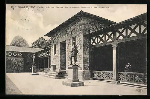 AK Bad Homburg vor der Höhe, Kastell Saalburg, Peristyl mit den Statuen des Alexander Serverus und des Hadrianus