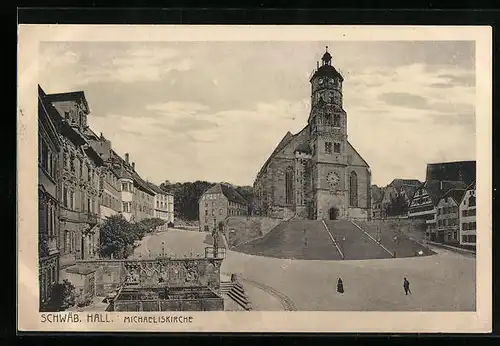 AK Schwäbisch Hall, auf dem Platz vor der Michaeliskirche