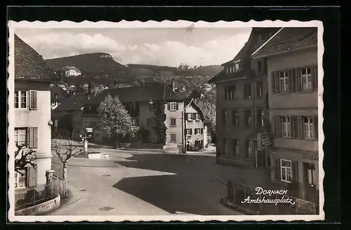 AK Dornach, Amtshausplatz im Sonnenschein