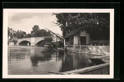 AK Rheinfelden, Ufergebäude eines Fahrvereins und Brücke
