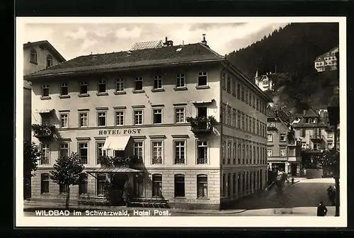AK Wildbad / Schwarzwald, Strassenpartie am Hotel Post