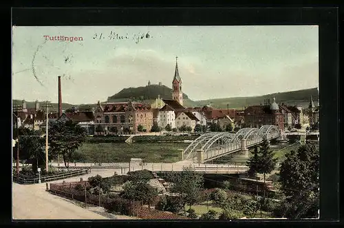 AK Tuttlingen, Ortspartie mit Brücke und Kirche