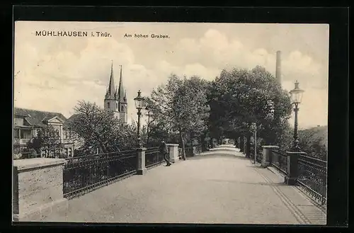 AK Mühlhausen /Th., Am hohen Graben, Strassenpartie mit Kirche