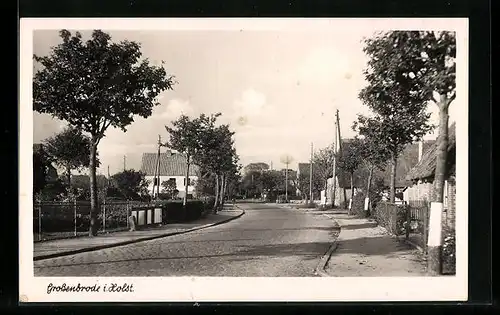 AK Grossenbrode, Strassenpartie im Ort