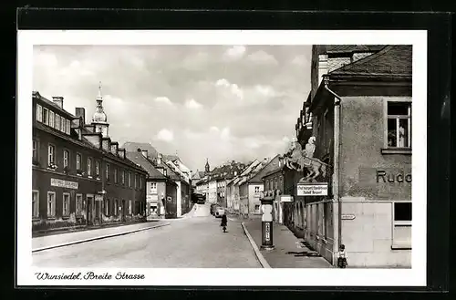 AK Wunsiedel, Breite Strasse mit Gasthaus Rudolf Neuper und Egerländer