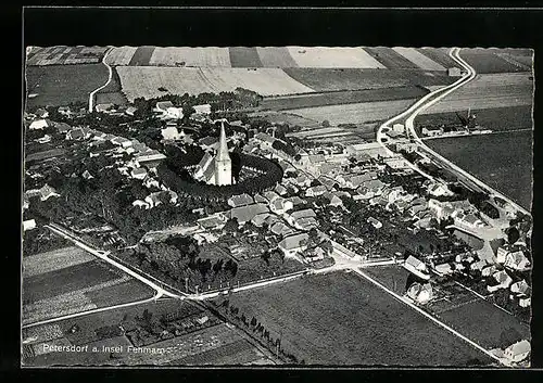 AK Petersdorf /Fehmarn, Gesamtansicht aus der Vogelschau