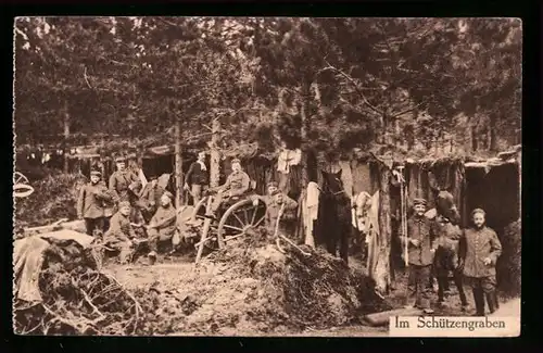 AK Soldaten in Uniform im Schützengraben