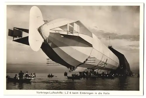 Fotografie Vorkriegs-Luftschiff Zeppelin LZ 6 beim Einbringen in die Halle