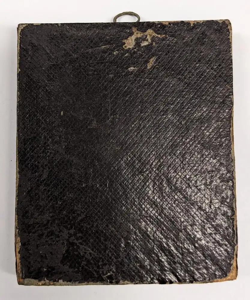 Fotografie Ambrotypie, 1 /9 Platte junge Frau mit Haube und Kleid, kolorierte Wangen, Metallrahmen und Holzschachtel 1