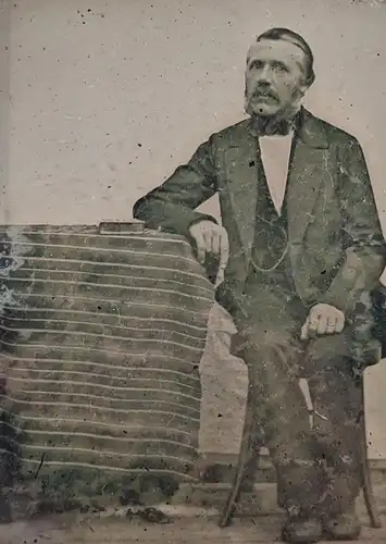 2 Fotografien Ambrotypie 1 /4 Platte Johann Ev. Bauer (Bürgermeister verstorben 1893) Frau Franziska Bauer, hinter Glas